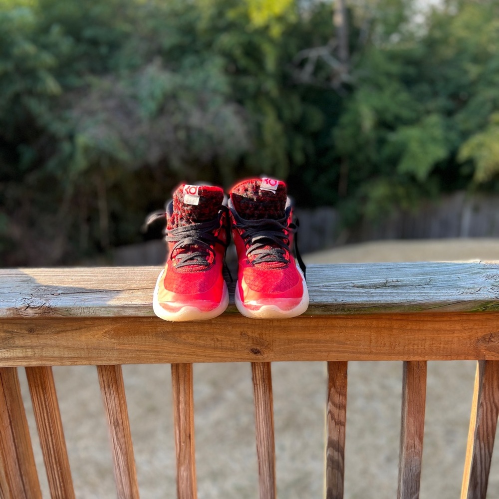 NIKE KD 12 size 9